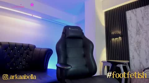    online show from 03/04/25, 06:07