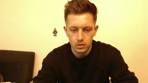 Snapshot of arromwilliam90 chatting on 01/31/25, 10:52 arromwilliam90 online show from 01/31/25, 10:52