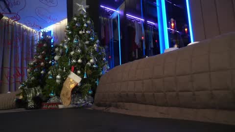 Adele online show from 01/08/25, 06:09