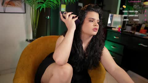 Chloe  online show from 12/11/24, 11:00