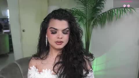 Chloe  online show from 10/08/25, 06:38