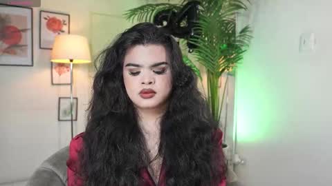 Chloe  online show from 11/05/25, 08:42