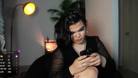 Snapshot of artechloe chatting on 06/15/26, 12:57 Chloe online show from 06/15/26, 12:57
