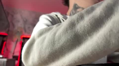   online show from 02/14/25, 11:21