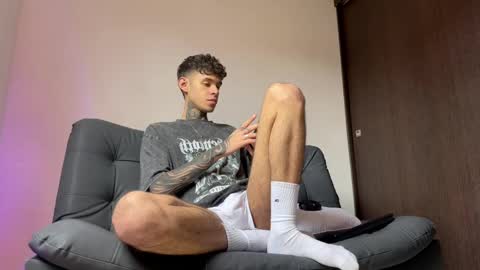   online show from 03/07/25, 07:38