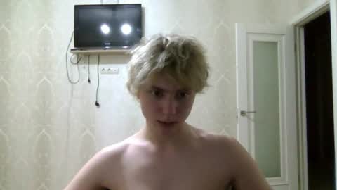 Snapshot of artem228play chatting on 06/28/26, 10:49 artem228play online show from 06/28/26, 10:49