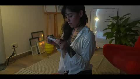 Linda  independent model artgeea online show from 04/29/26, 09:54