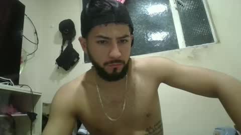 Snapshot of arthur1718 chatting on 10/12/25, 12:31 arthur1718 online show from 10/12/25, 12:31