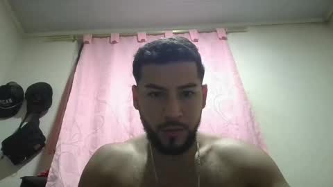 Snapshot of arthur1718 chatting on 11/05/25, 02:33 arthur1718 online show from 11/05/25, 02:33