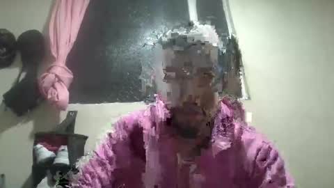 Snapshot of arthur1718 chatting on 11/20/25, 02:34 arthur1718 online show from 11/20/25, 02:34