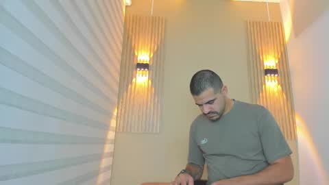 arthur_howard online show from 01/06/26, 03:43