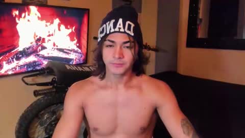 Snapshot of arthur_hunter chatting on 02/02/26, 03:05 I AM HERE online show from 02/02/26, 03:05