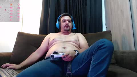Snapshot of arthurbob26 chatting on 05/20/26, 02:29 Sebas online show from 05/20/26, 02:29