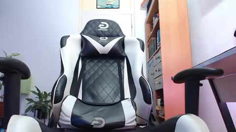 Artie online show from 04/20/26, 08:06