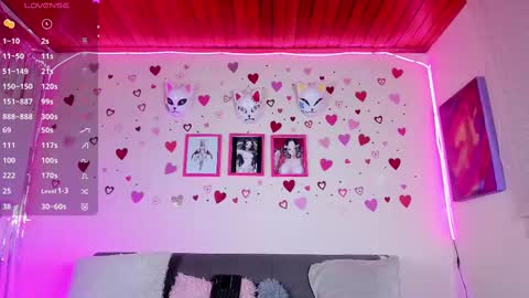 Snapshot of artmiajoy chatting on 02/25/25, 03:49 MIA OF artmiajoy online show from 02/25/25, 03:49