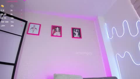 Snapshot of artmiajoy chatting on 03/19/26, 03:38 MIA OF artmiajoy online show from 03/19/26, 03:38