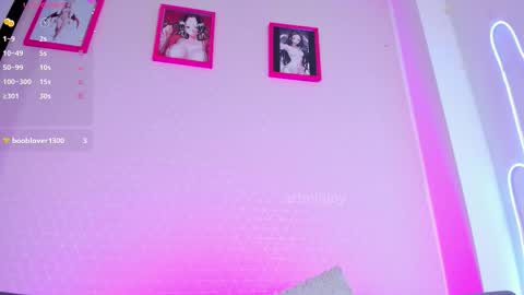 Snapshot of artmiajoy chatting on 03/27/26, 01:33 MIA OF artmiajoy online show from 03/27/26, 01:33