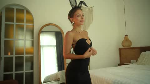 Snapshot of artmosphera chatting on 04/06/26, 04:32 The ticket show has been postponed to Monday tomorrow. Sorry womens day online show from 04/06/26, 04:32