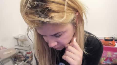 MIA online show from 11/03/25, 10:21