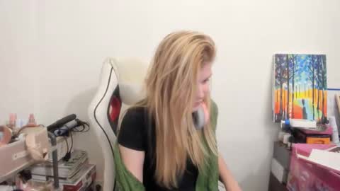 MIA online show from 12/04/25, 10:51