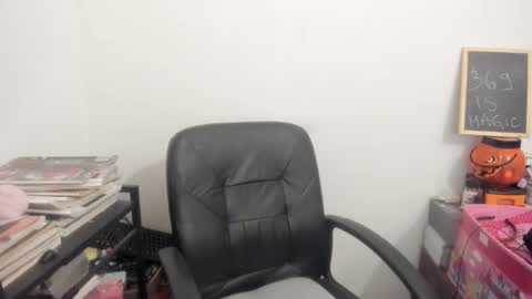 MIA online show from 04/02/26, 02:37