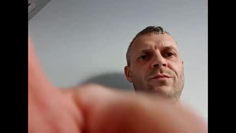 Snapshot of arturporshe69 chatting on 10/07/25, 03:31 arturporshe69 online show from 10/07/25, 03:31