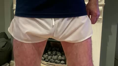 Snapshot of artybee chatting on 11/10/25, 10:47 artybee online show from 11/10/25, 10:47