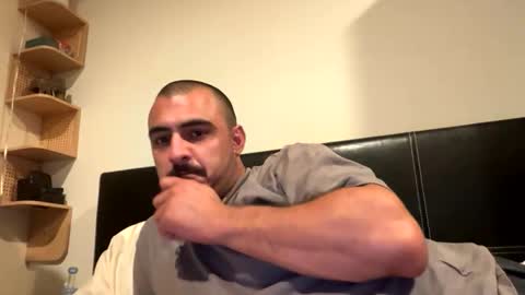 Snapshot of artyparty818 chatting on 10/22/25, 10:04 artyparty818 online show from 10/22/25, 10:04