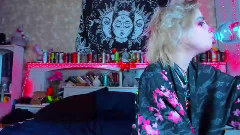 Snapshot of aru_koto chatting on 09/19/25, 05:57 Aru online show from 09/19/25, 05:57