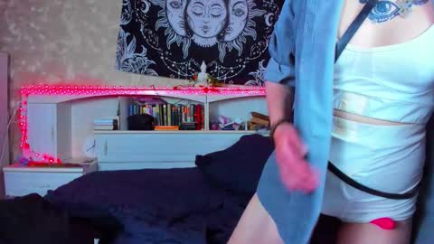 Snapshot of aru_koto chatting on 10/16/25, 05:14 Aru online show from 10/16/25, 05:14