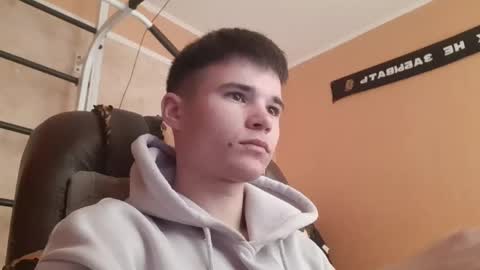 Snapshot of arvyn_ chatting on 04/28/26, 08:52 Denis online show from 04/28/26, 08:52