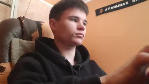 Snapshot of arvyn_ chatting on 05/05/26, 07:27 Denis online show from 05/05/26, 07:27