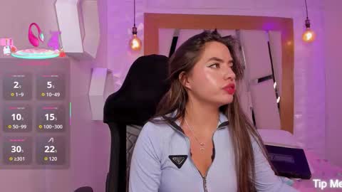 Ary Cooper online show from 12/22/25, 03:42