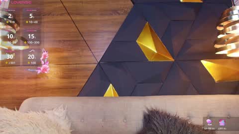 sofia online show from 04/01/26, 11:11