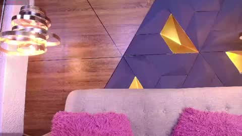 sofia online show from 06/30/26, 11:11
