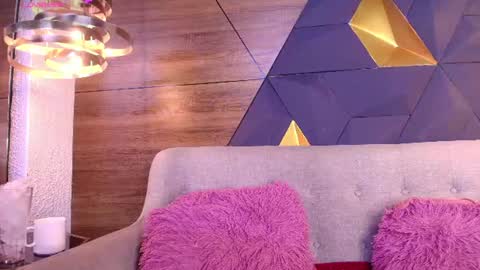 sofia online show from 07/04/26, 11:05