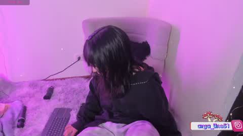 Snapshot of arya_line chatting on 06/21/26, 02:03 Arys online show from 06/21/26, 02:03