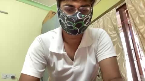 aryan_980763874 online show from 05/18/26, 01:02