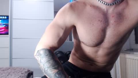 AryanAian1 online show from 01/31/25, 05:21