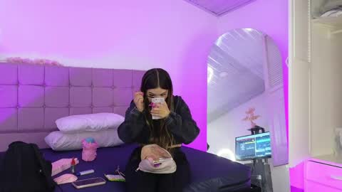 arycooper_ online show from 05/01/26, 12:32