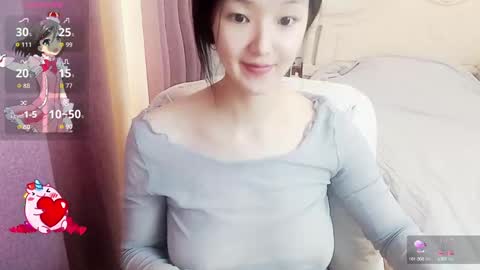 Lily online show from 09/14/25, 04:00