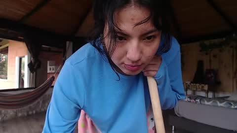 Snapshot of asaray_t chatting on 05/15/26, 04:14 Saray online show from 05/15/26, 04:14