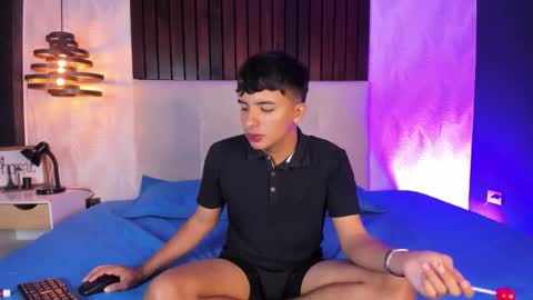 ash_russell online show from 01/13/26, 07:41