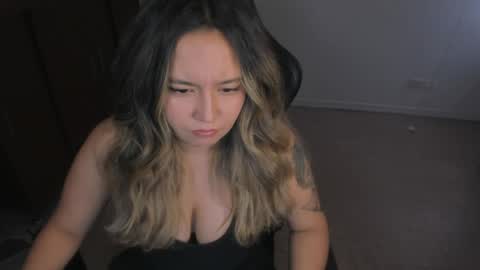 ash_smith1 online show from 03/27/26, 09:36