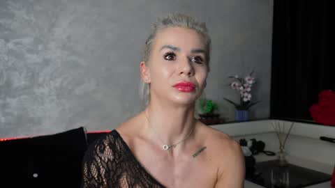 Asha online show from 01/26/25, 01:20