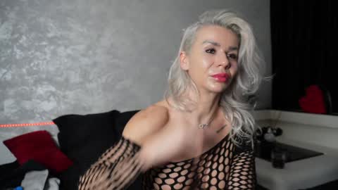 Asha online show from 01/27/25, 10:06