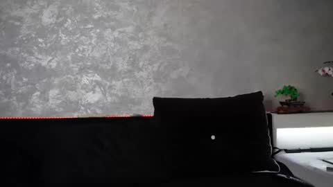 Asha online show from 02/13/25, 02:01