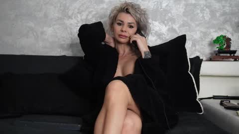 Asha online show from 01/13/26, 09:47