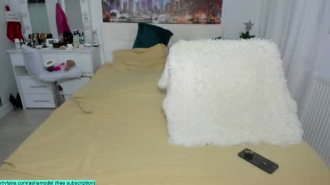 ashamodel online show from 12/04/24, 08:01