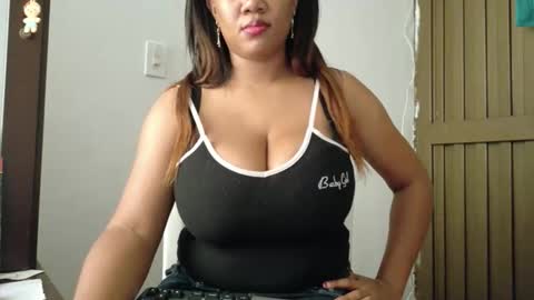 ashanty_1012 online show from 02/27/26, 03:56